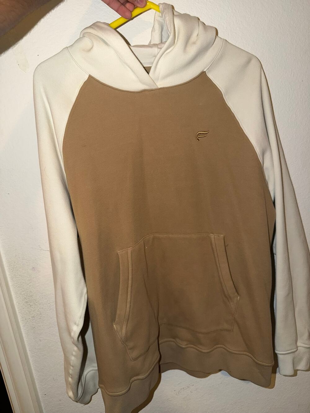 Fabletics Men’s Large Go-To Colorblock Fleece Pullover Hoodie - Tan & Cream